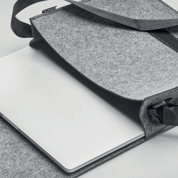 BAGLO RPET Felt Laptop Bag - Image 6