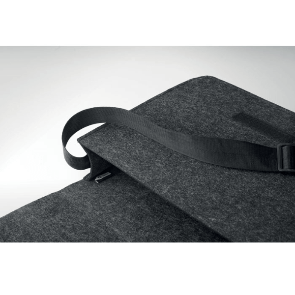 BAGLO RPET Felt Laptop Bag - Image 4